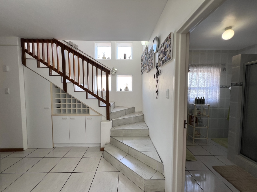 3 Bedroom Property for Sale in Jeffreys Bay Central Eastern Cape